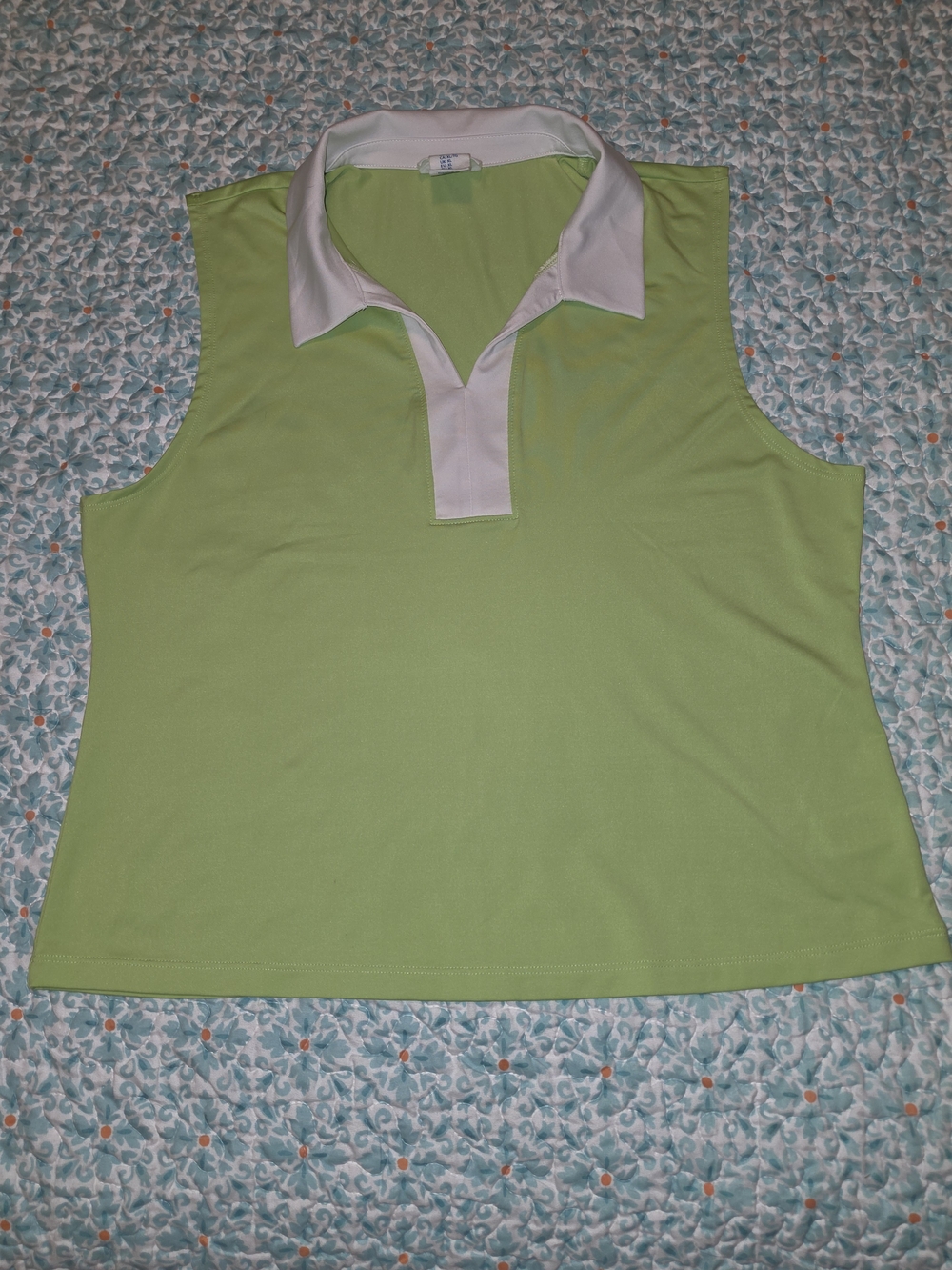 Sigrid Olsen Sleeveless Polo Tank in Light Green with White Collar